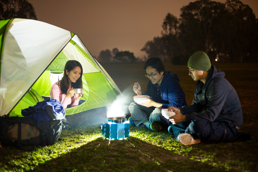 famille au camping moustiers sainte marie 